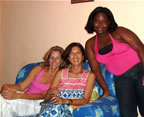 Maureen, Lorna and Lorena (41kb)